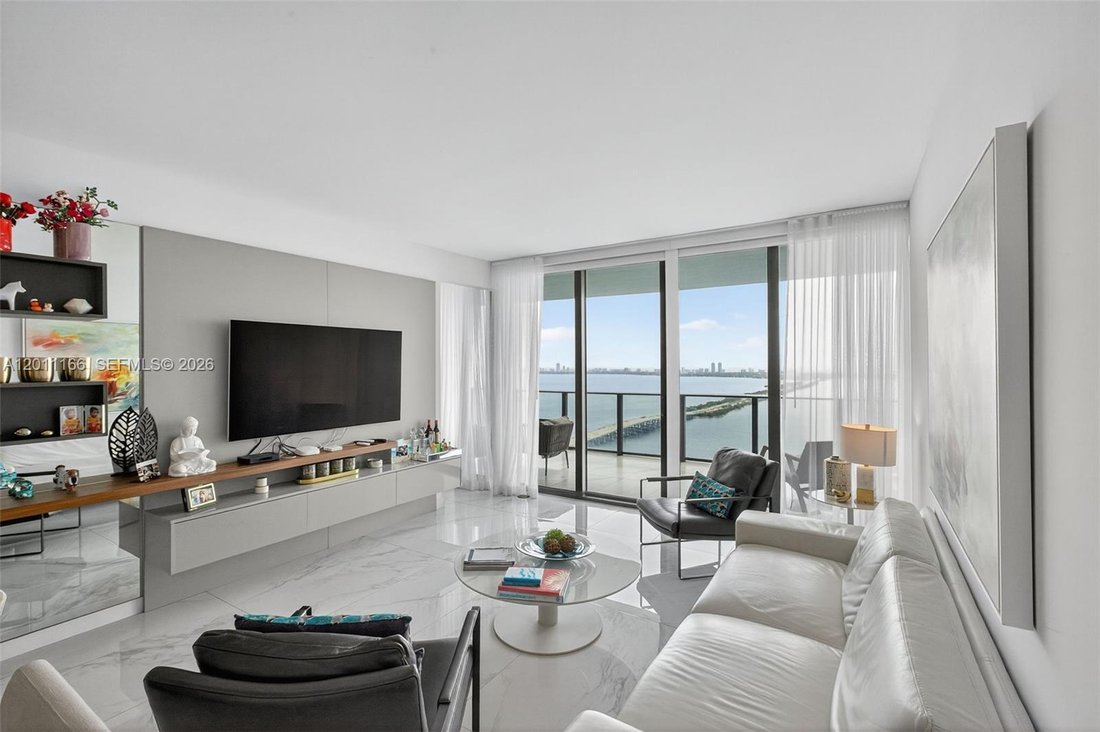 Condo in Miami, Florida, United States 4 - 17824043