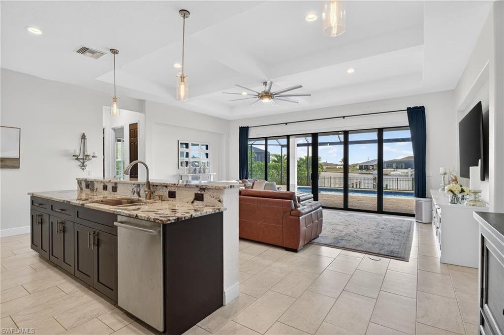 House in Cape Coral, Florida, United States 3 - 17373972