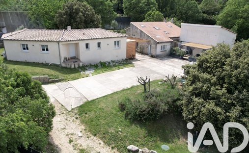 Maison à Malataverne, Auvergne-Rhône-Alpes, France 1