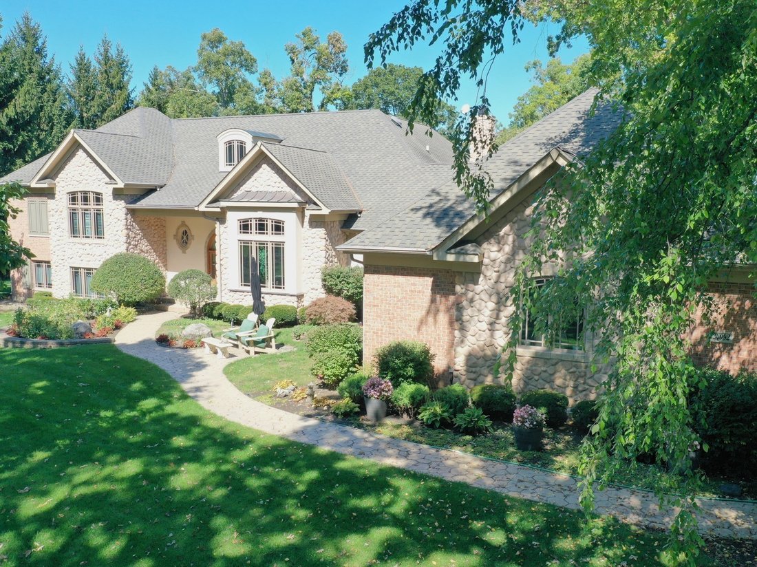 House in Mundelein, Illinois, United States 3 - 17828142