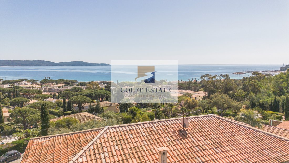 Villa in Nord, Cavalaire-sur-Mer, France 1 - 17828927