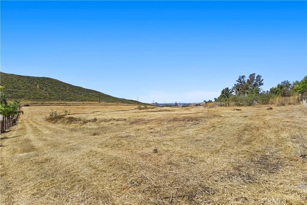 Winchester, California, United States 3 - 17832037