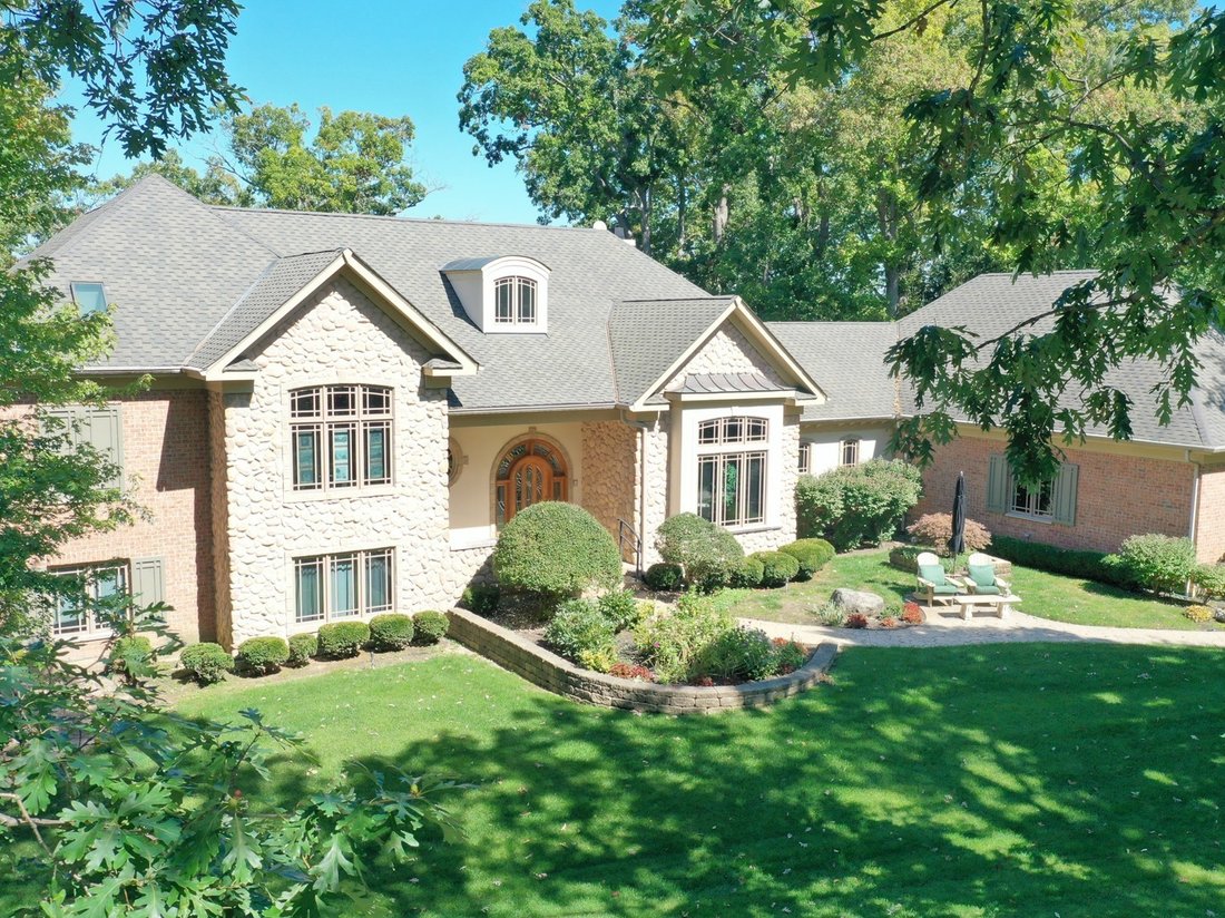 House in Mundelein, Illinois, United States 4 - 17828142