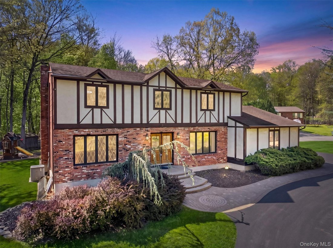 House in Montebello, New York, United States 1 - 17826454