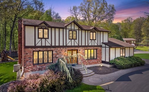 House in Montebello, New York, United States 1
