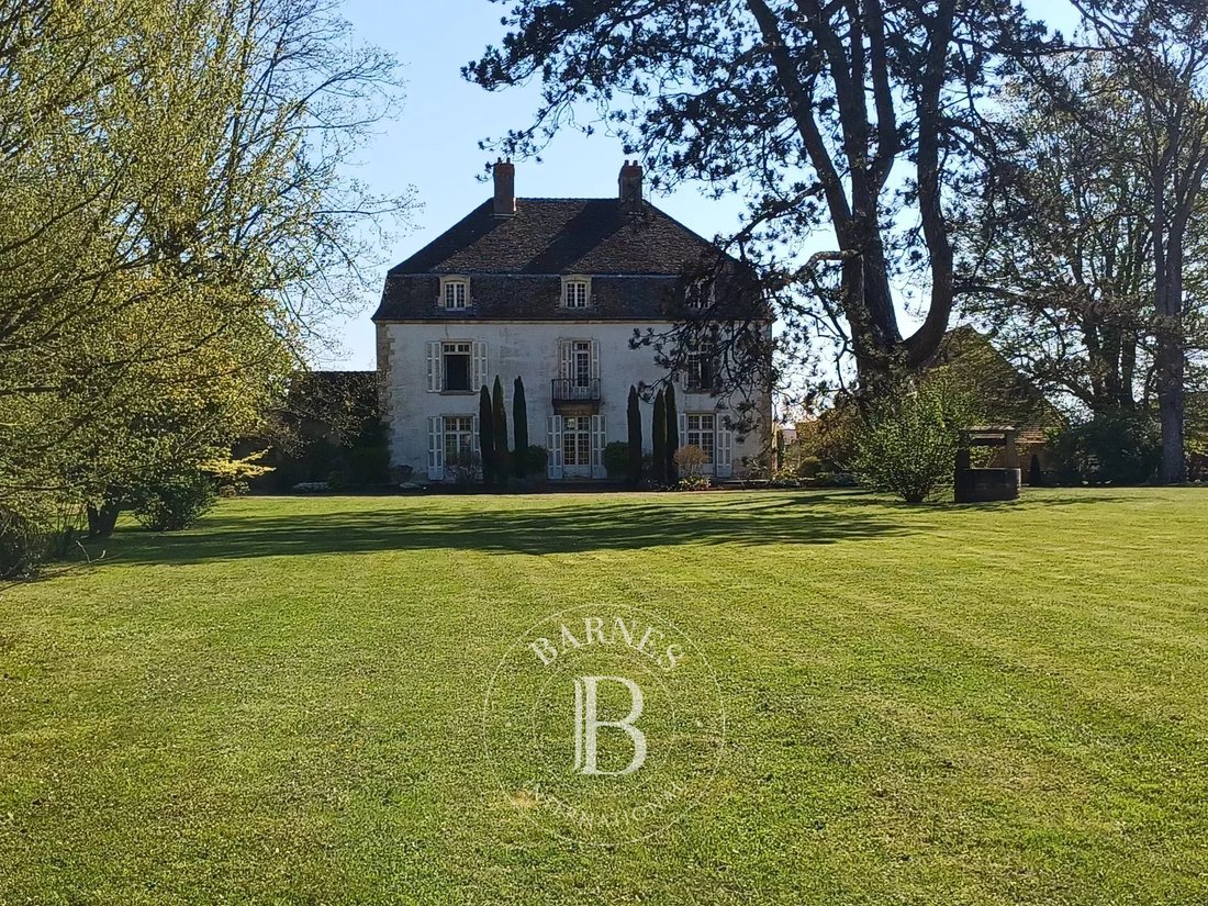 Estate in Chalon-sur-Saone, Bourgogne – Franche-Comté, France 2 - 12680419