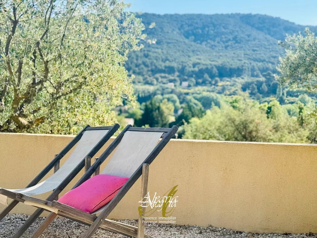 Estate in Aups, Provence-Alpes-Côte d'Azur, France 4 - 12886010
