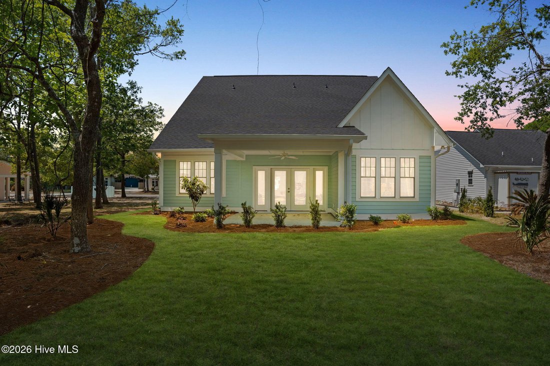 House in Oak Island, North Carolina, United States 4 - 16934648