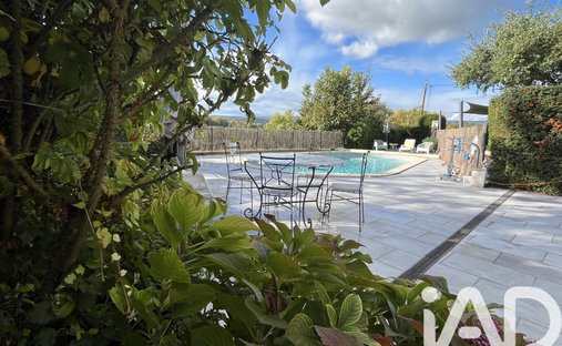 House in Saint-Maime, Provence-Alpes-Côte d'Azur, France 1