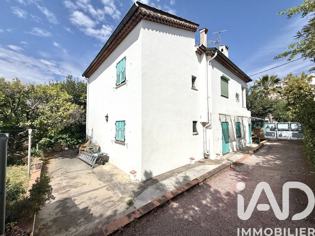 House in Centre-Haut de Cagnes, Cagnes-sur-Mer, France 1 - 17672165