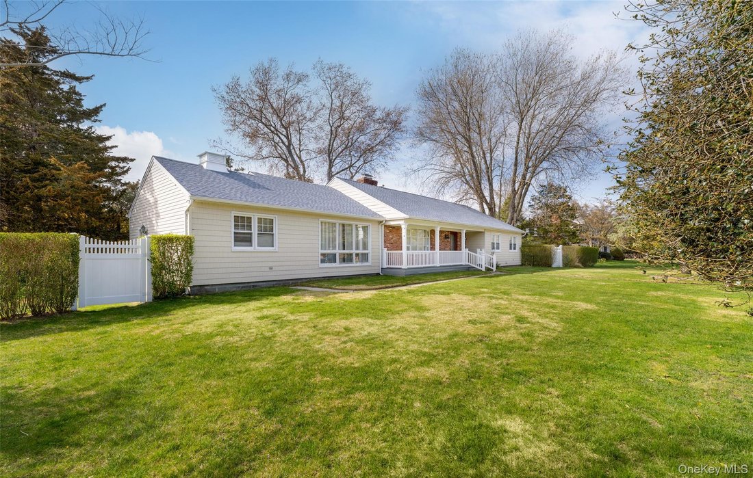 House in Hampton Bays, New York, United States 2 - 17828497