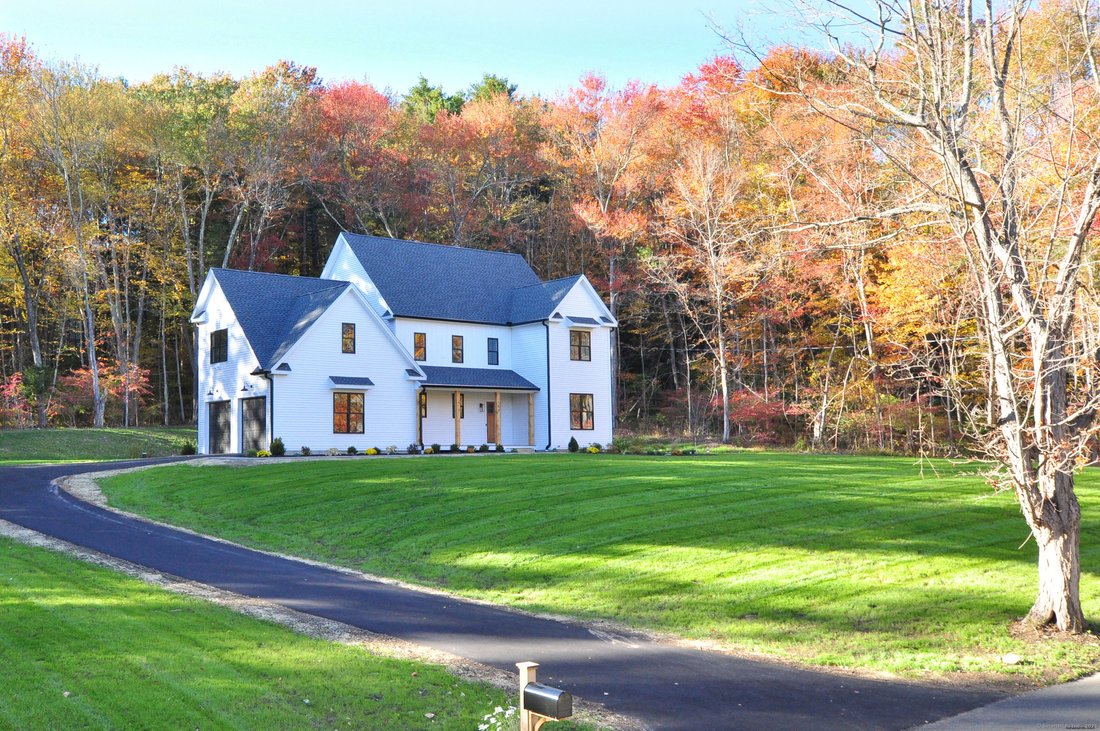 House in Canton, Connecticut, United States 3 - 17822040