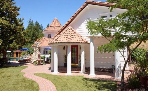 House in Redwood Valley, California, United States 1