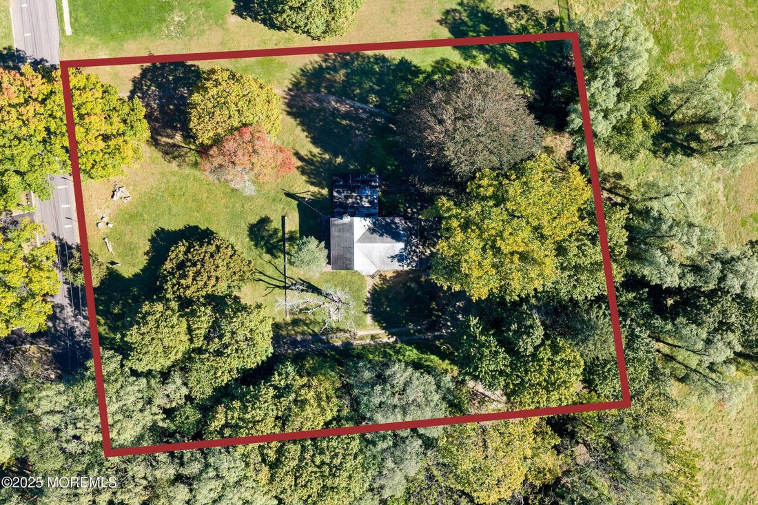 Land in Tinton Falls, New Jersey, United States 1 - 17833489