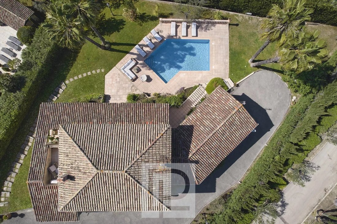 House in Mougins, Provence-Alpes-Côte d'Azur, France 5 - 16661316