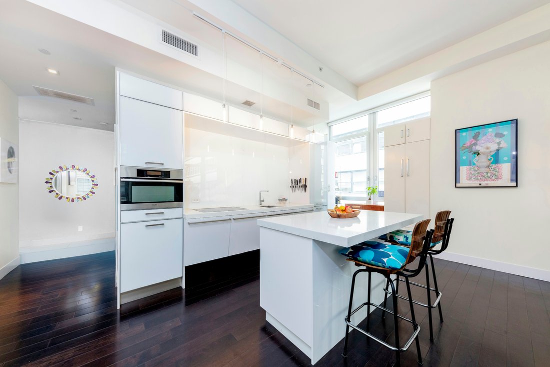 Condo in New York, New York, United States 4 - 17808506