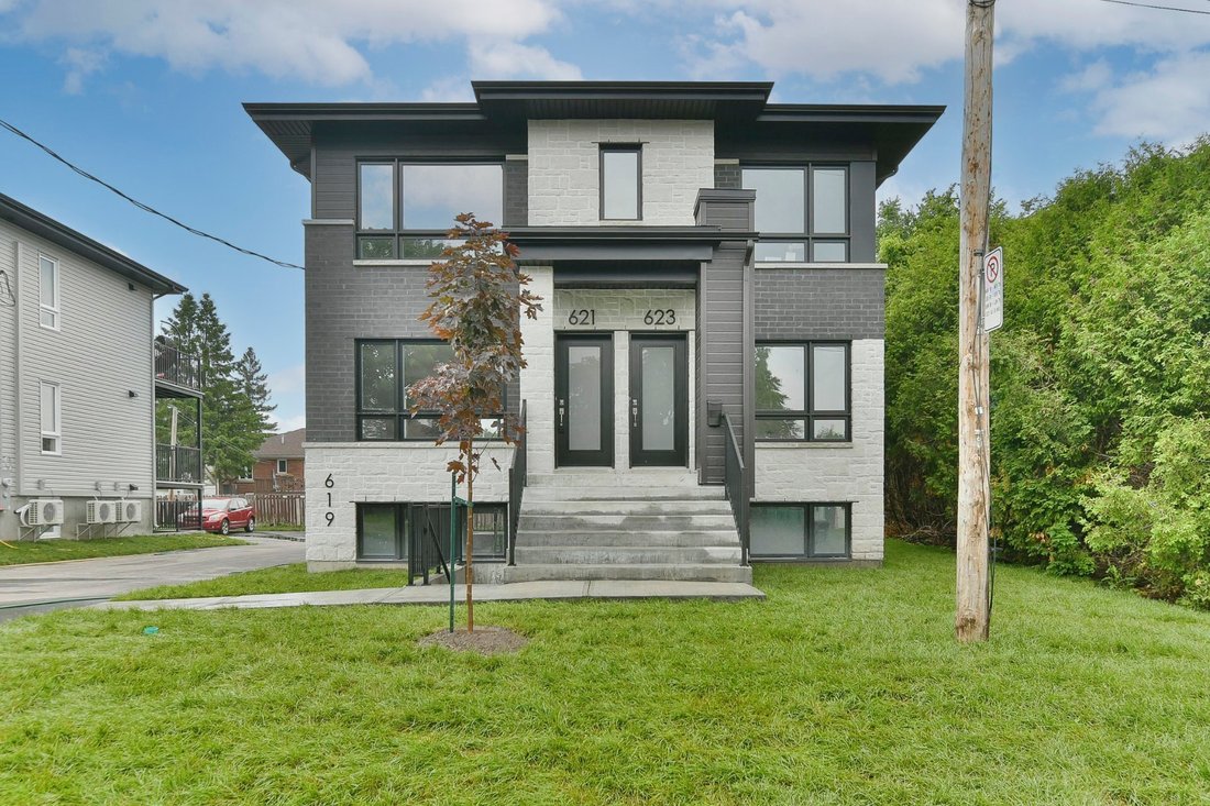 House in Laval, Quebec, Canada 1 - 17825110