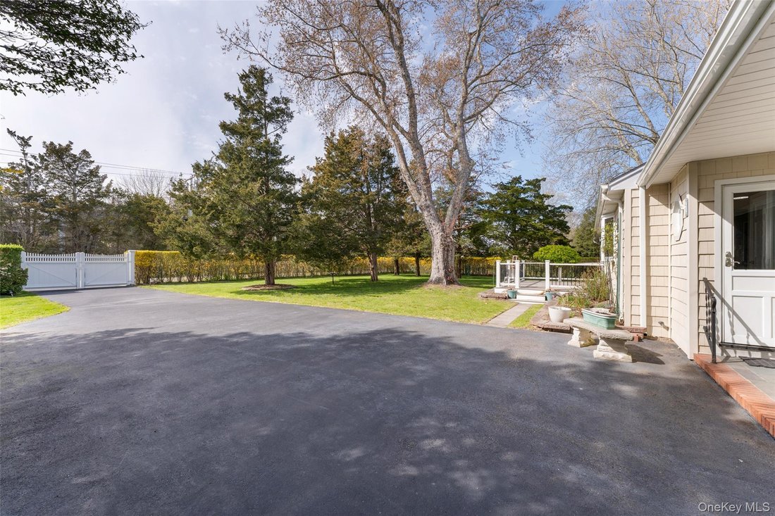 House in Hampton Bays, New York, United States 4 - 17828497