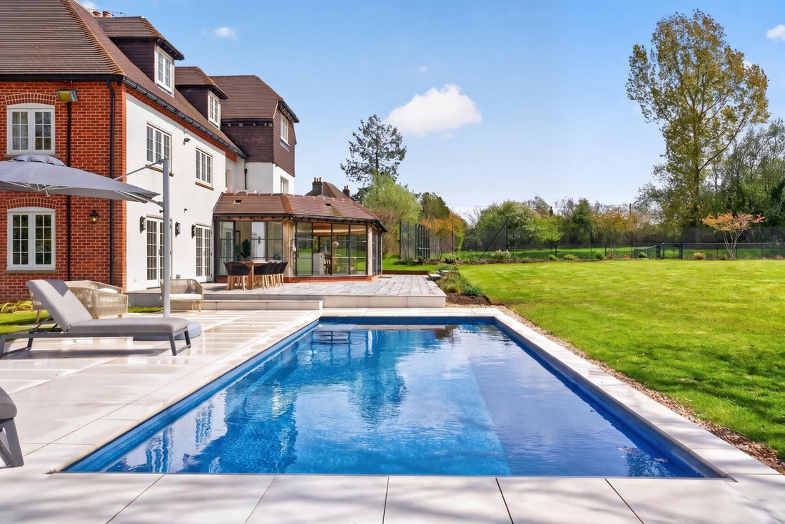 Country House in Graffham, England 2 - 17817597