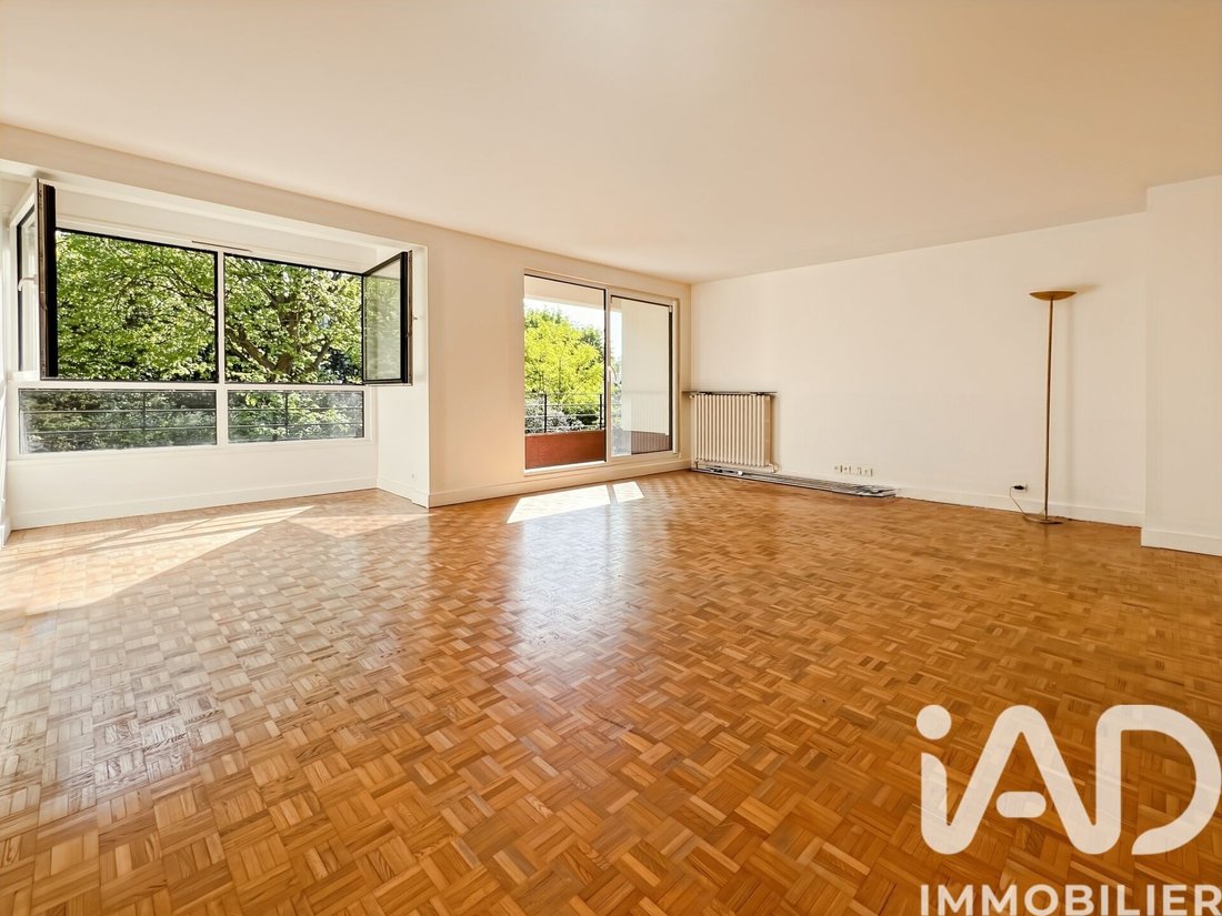 Apartment in Saint-Cloud, Ile-de-France, France 1 - 17822479