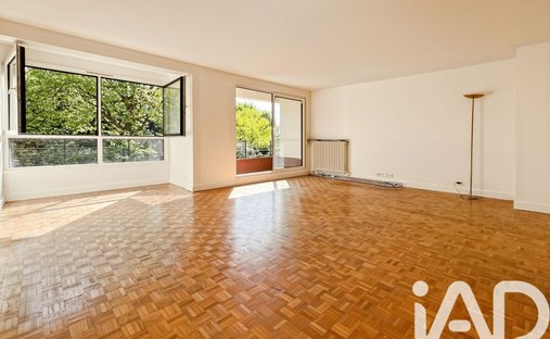 Apartment in Saint-Cloud, Ile-de-France, France 1
