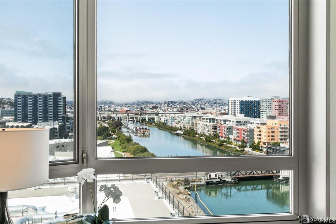 Condo in San Francisco, California, United States 3 - 17824879
