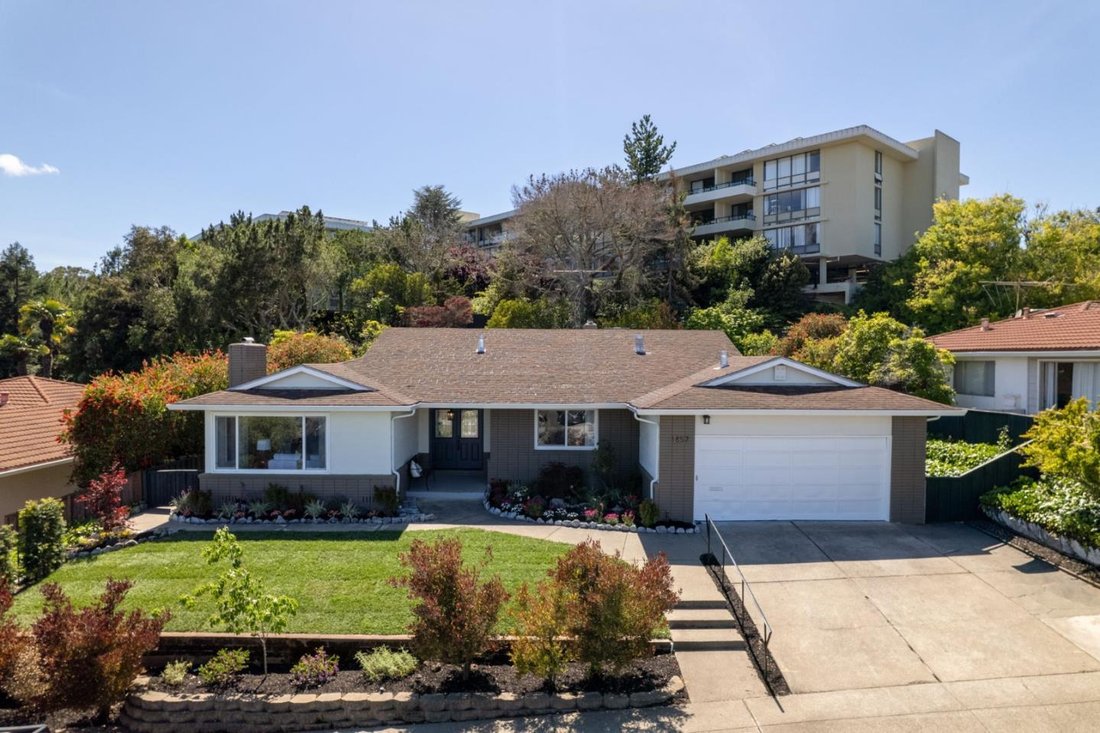 House in Burlingame, California, United States 1 - 17822689