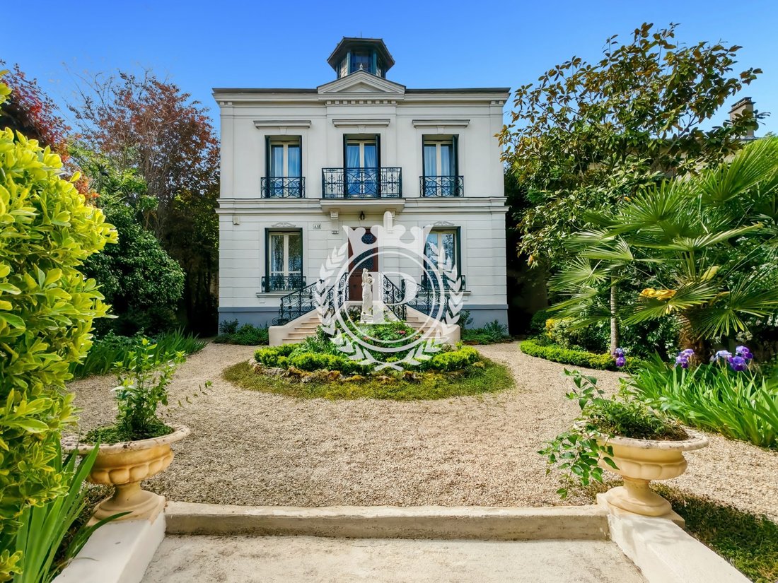 House in Thiers, Le Raincy, France 1 - 17817268