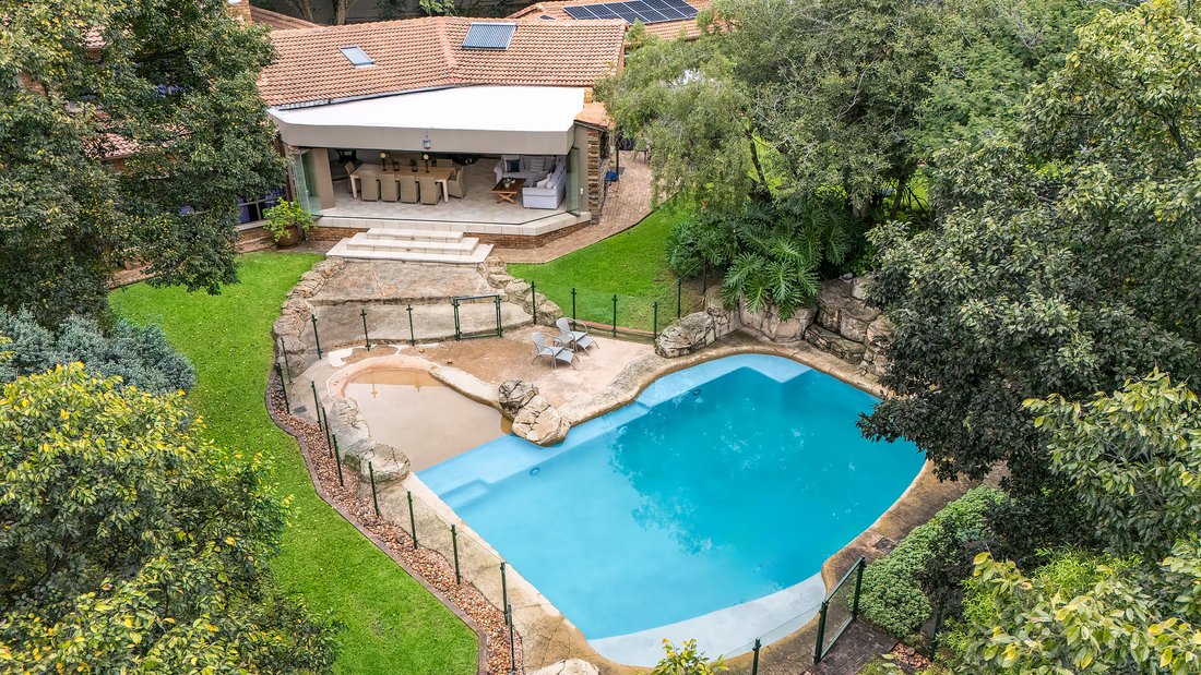 Haus in Broadacres, Gauteng, Südafrika 4 - 17827995