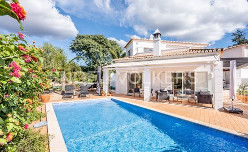 Villa in Carvoeiro, Algarve, Portugal 1
