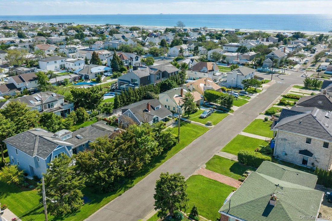 House in Atlantic Beach, New York, United States 3 - 16980619