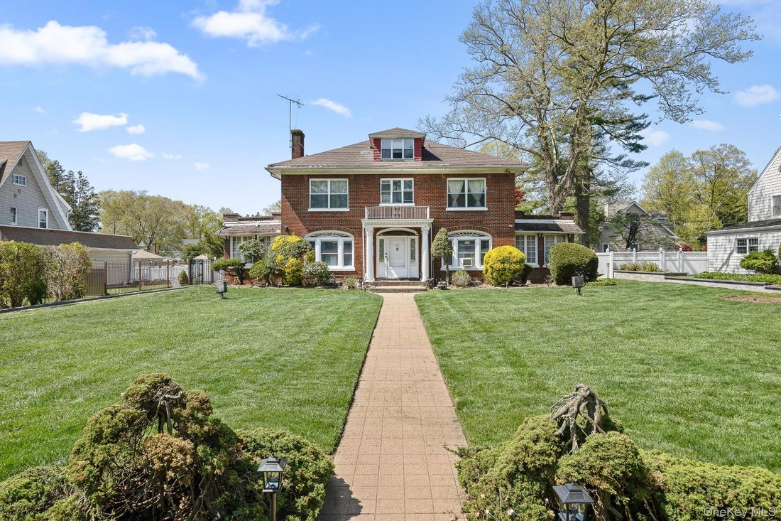 House in Hempstead, New York, United States 3 - 17822540