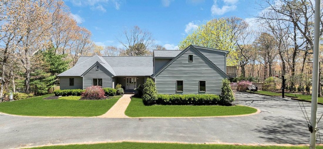 House in Hampton Bays, New York, United States 1 - 17821845