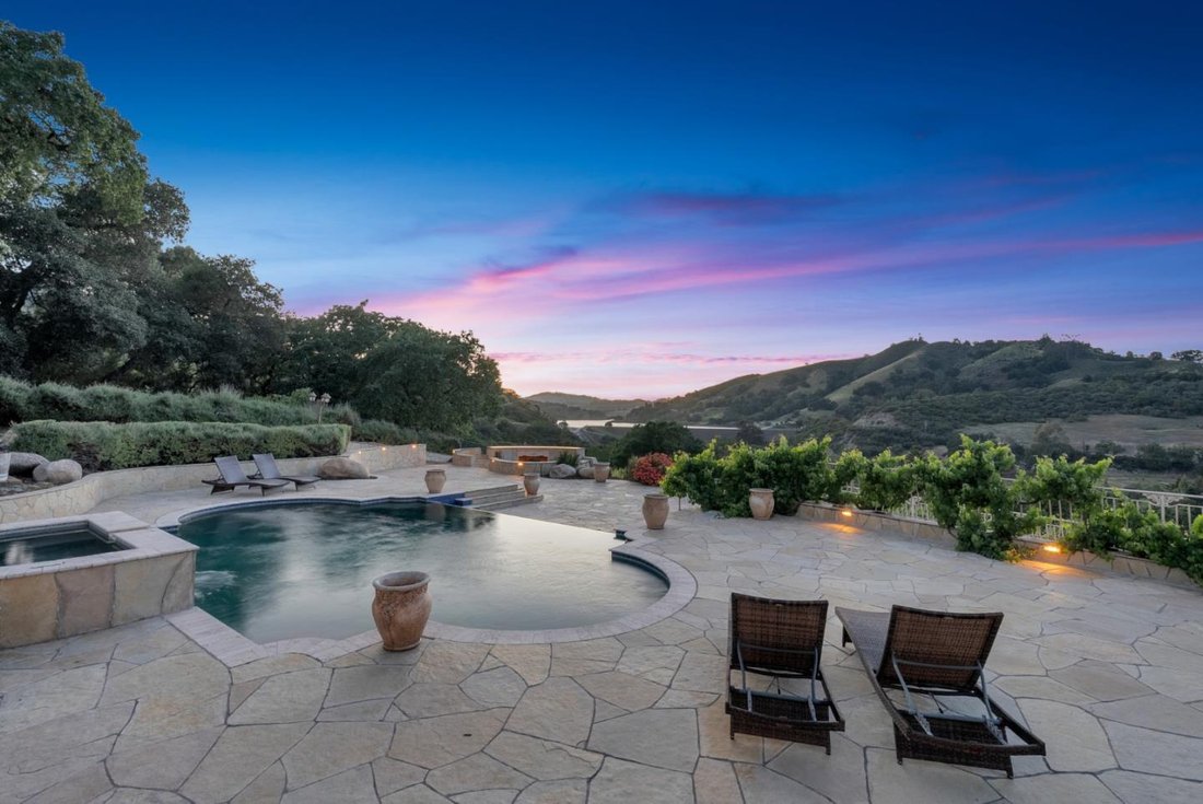 House in Morgan Hill, California, United States 3 - 17817857