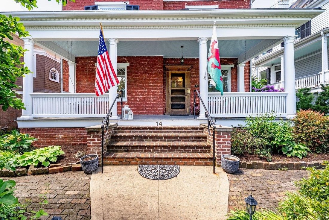 House in Staunton, Virginia, United States 3 - 17829795