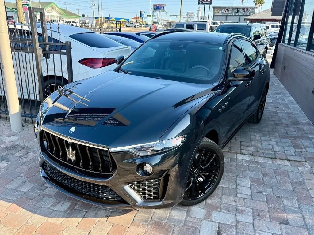 Suv in Tampa, FL, United States 1 - 17818791