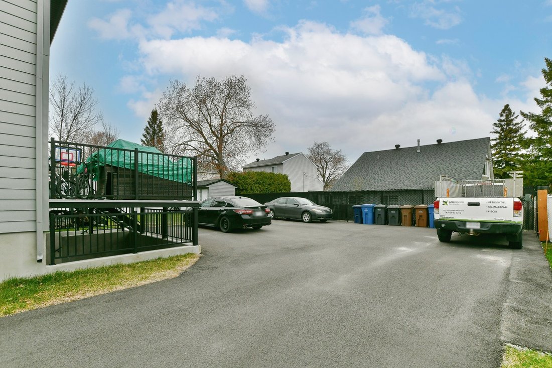 House in Laval, Quebec, Canada 5 - 17825081
