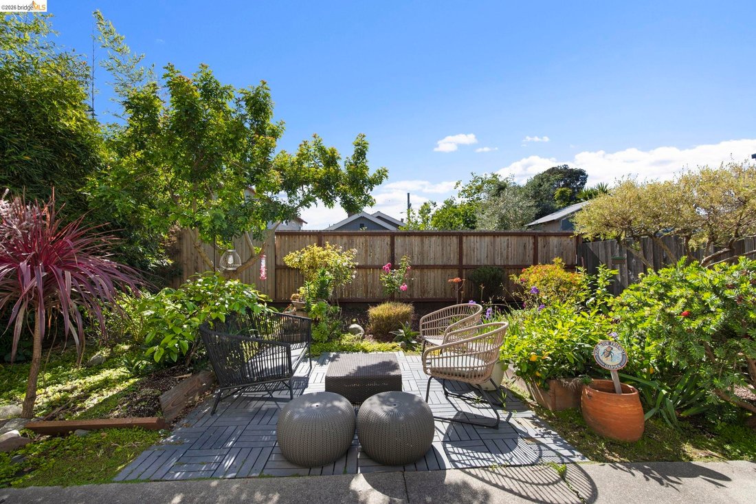 House in Oakland, California, United States 4 - 17822668