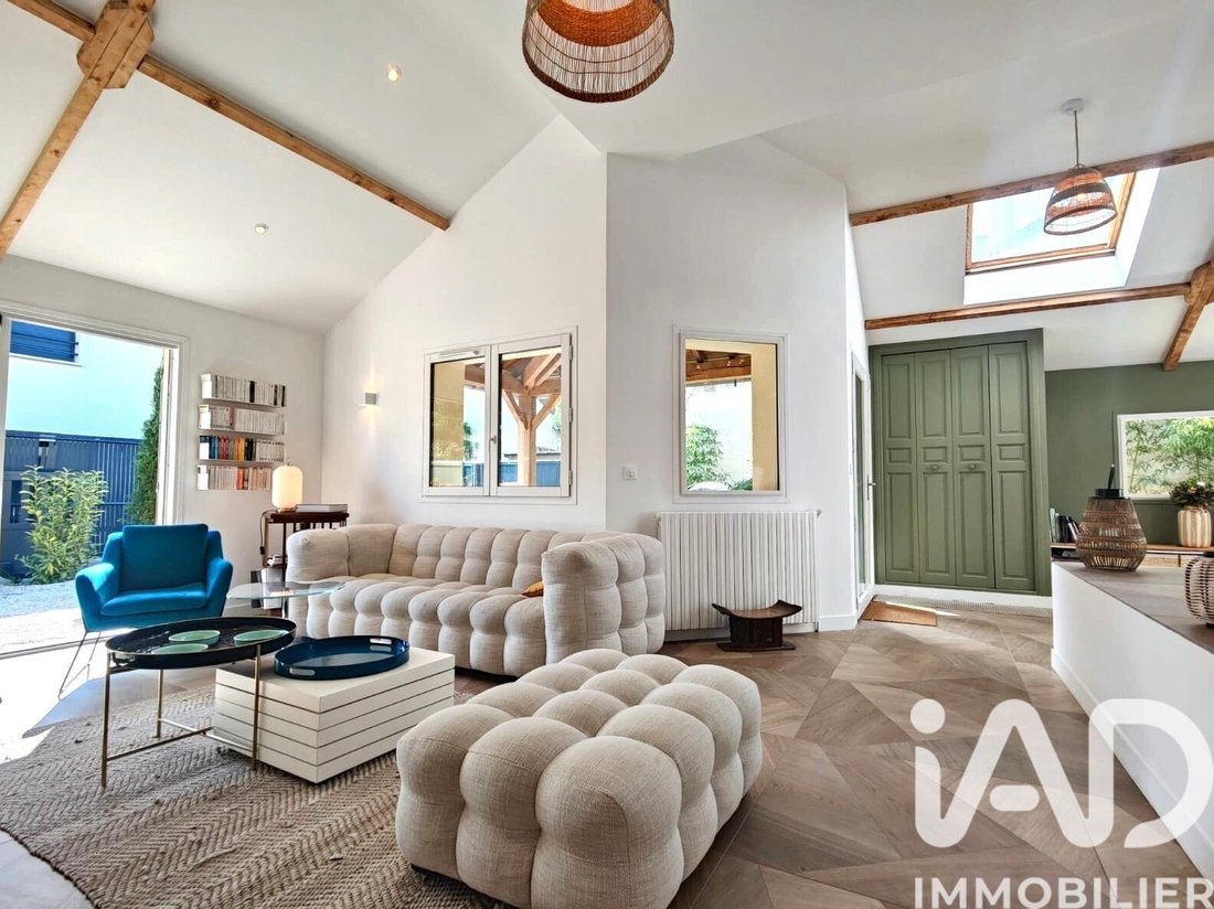 House in Chatou, Ile-de-France, France 3 - 17779600
