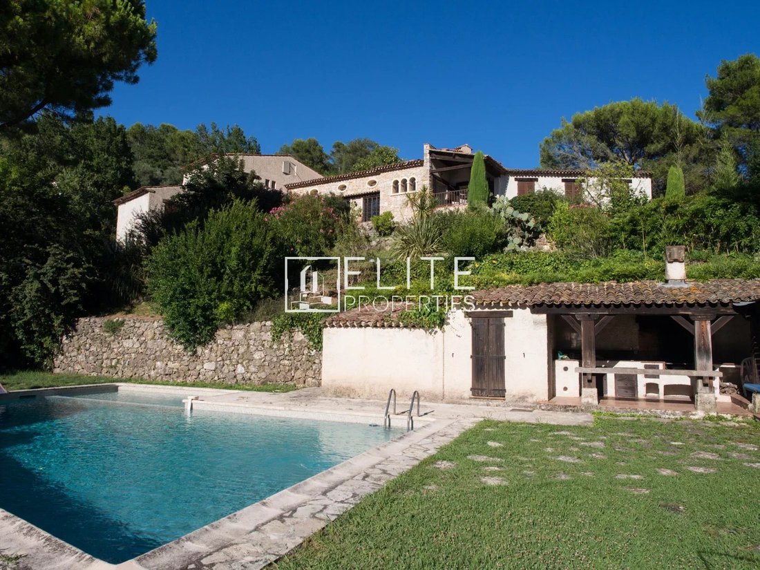 House in Grasse, Provence-Alpes-Côte d'Azur, France 1 - 17834216