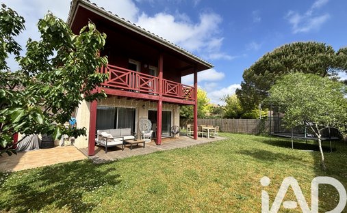 House in Angresse, Nouvelle-Aquitaine, France 1