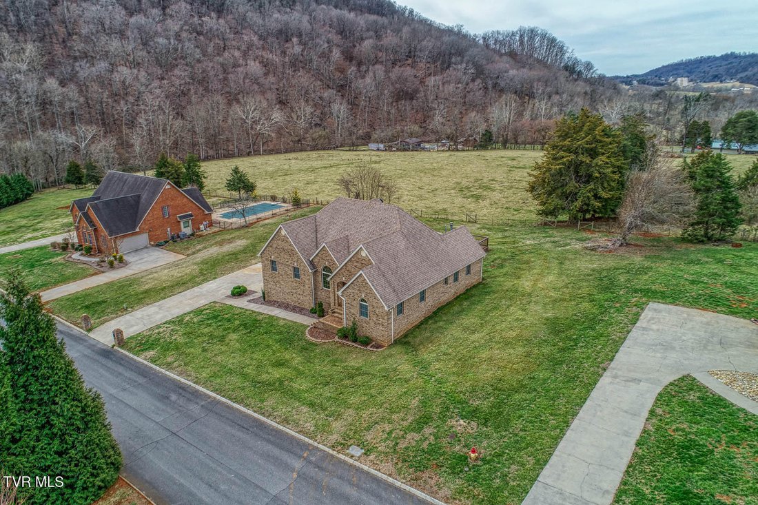 House in Rogersville, Tennessee, United States 2 - 17821691