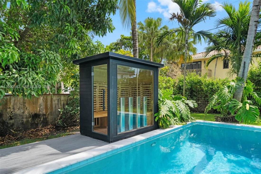 House in Miami, Florida, United States 4 - 17821295
