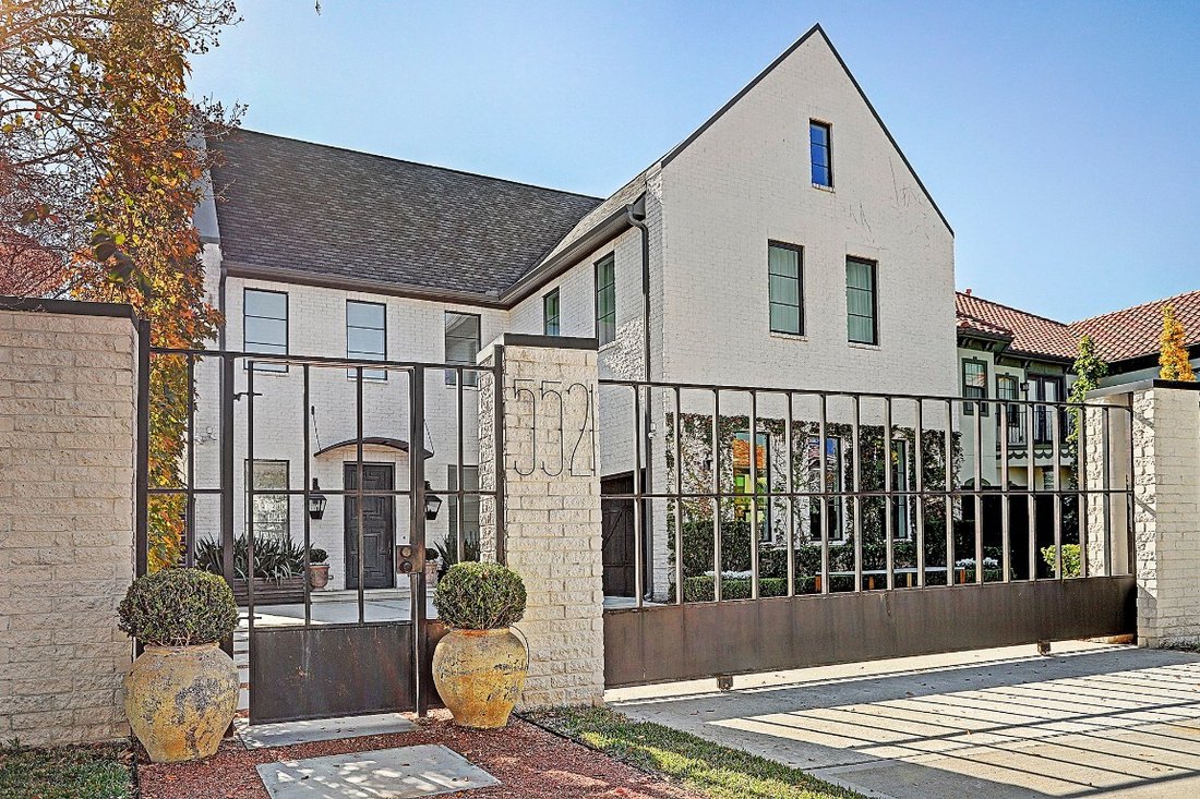 House in Houston, Texas, United States 2 - 17825473