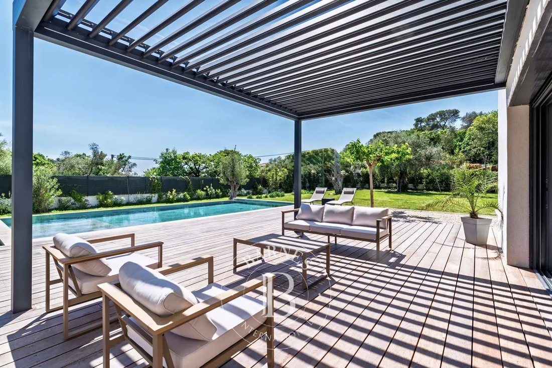 Villa in Sud, Roquefort-les-Pins, France 1 - 17825260