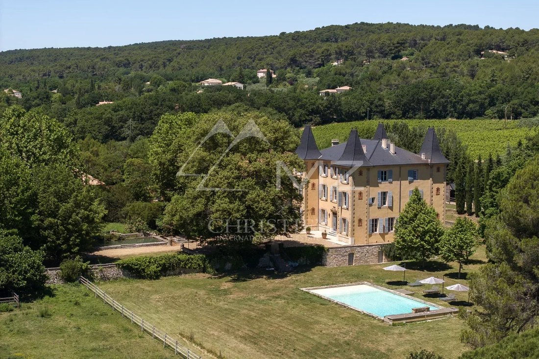 Castle in Bois de l'Aune-La Galice, Aix-en-Provence, France 2 - 14310254