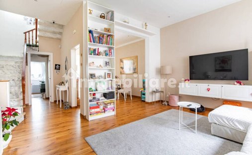 House in Historic Center, Viareggio, Tuscany 1