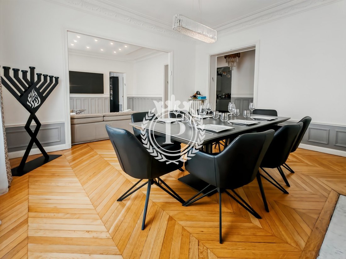 Apartment in Thiers, Le Raincy, France 2 - 16576022