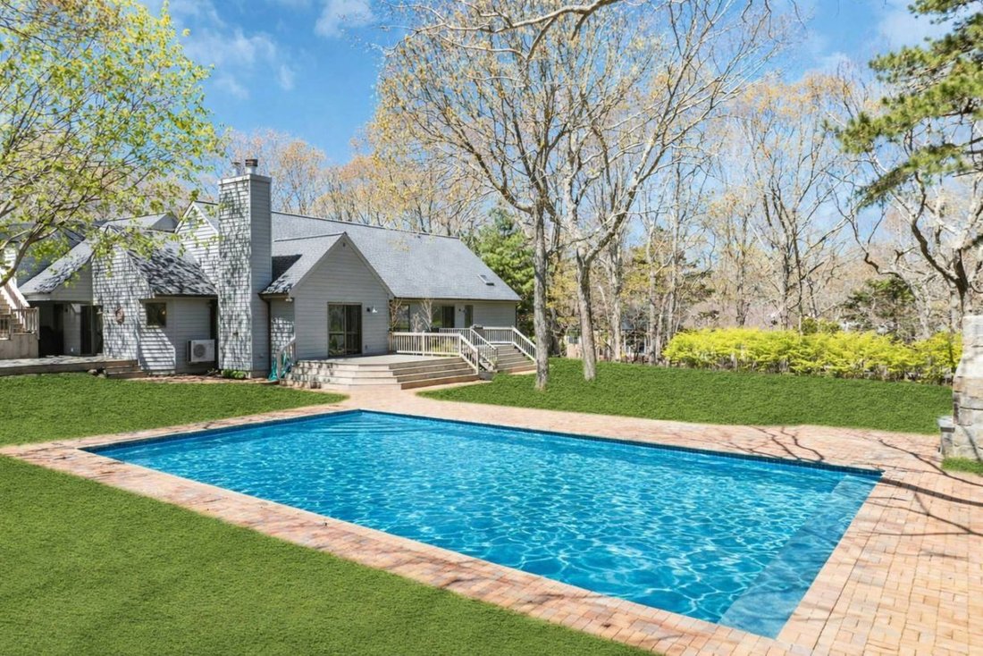 House in Hampton Bays, New York, United States 2 - 17821845