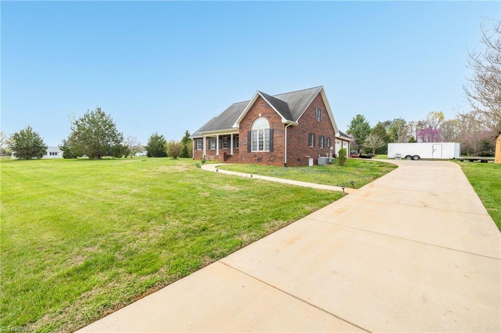 House in Statesville, North Carolina, United States 3 - 17833803